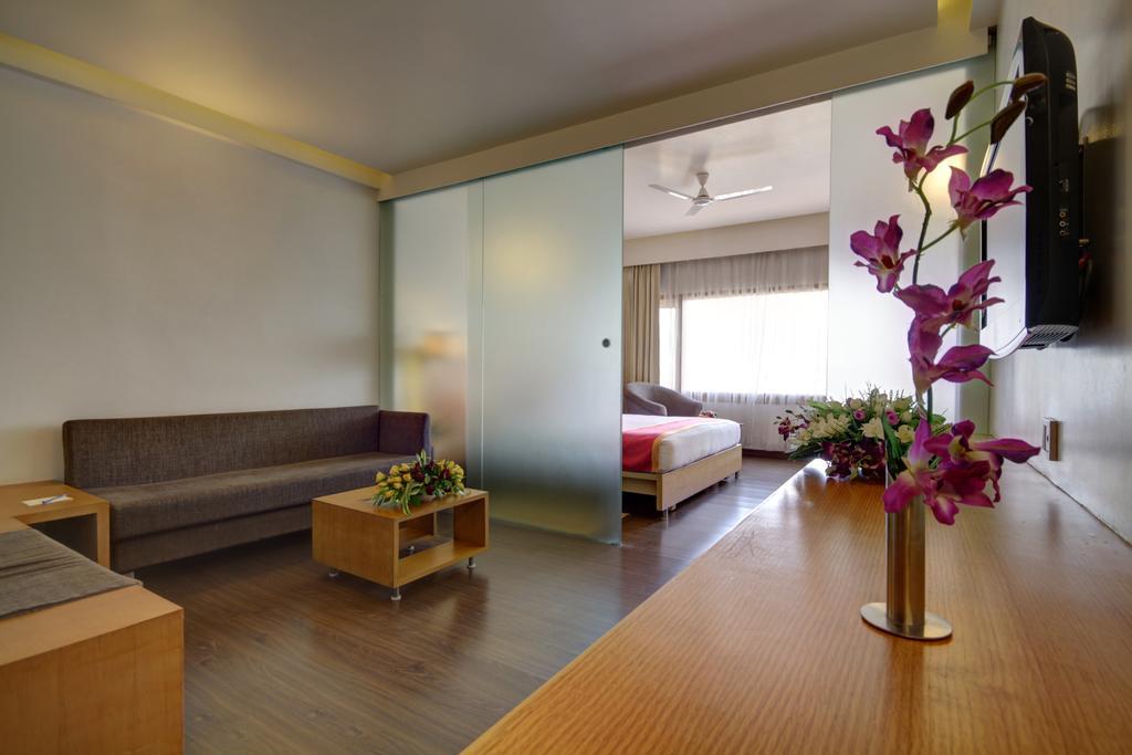 Dolphin Hotel Visákhapatnam Kültér fotó